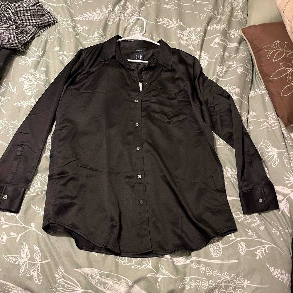 Gap black Satin Shirt women’s medium BNWT